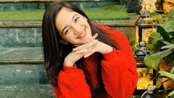 ಸಾಮಾಜಿಕ ಜಾಲತಾಣದಲ್ಲಿ ಸಕ್ರಿಯ