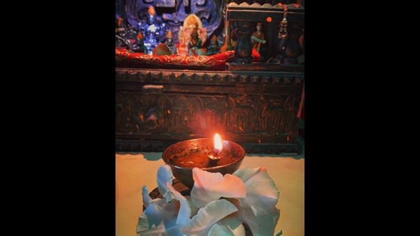 Ankita Lokhande Remembers Sushant Singh Rajput And Lights A Lamp For Him