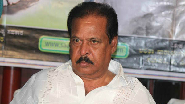 'ಅನ್ಯಭಾಷೆ ಸಿನಿಮಾ ಬಿಡುಗಡೆ ಮಾಡುವುದೇ ಅವನ ಉದ್ದೇಶ'