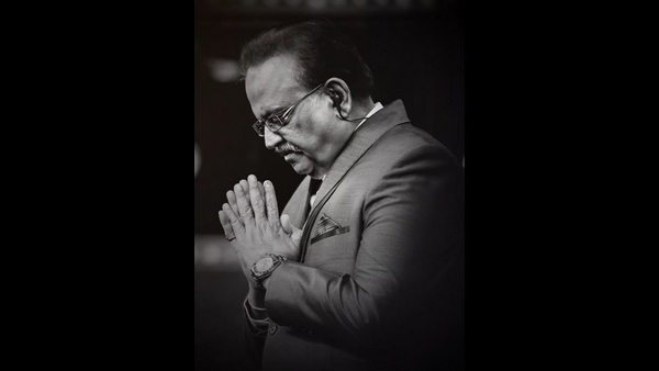 ಎಸ್ಪಿಬಿ ಗೆ ನೀನಾಸಂ ಸತೀಶ್ ವಂದನೆ ಎಸ್ಪಿಬಿ ಗೆ ನೀನಾಸಂ ಸತೀಶ್ ವಂದನೆ