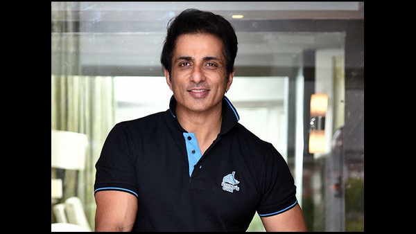 ಬಡಮಕ್ಕಳಿಗೆ ವಿದ್ಯಾರ್ಥಿ ವೇತನ!