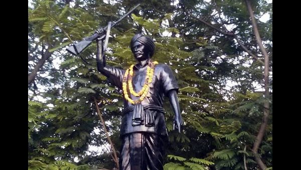 ಗೋಂಡಿ ಬುಡಕಟ್ಟು ಜನಾಂಗದಲ್ಲಿ ಕೋಮರಂ ಭೀಮ್ ಜನನ