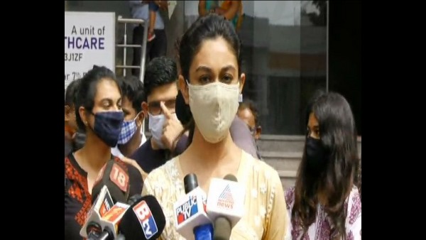 ಮೂಗು ಥೇಟ್ ಚಿರುಹಾಗೆ ಇದೆ