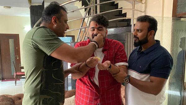 ದರ್ಶನ್ ಜೊತೆ ತರುಣ್ ಹುಟ್ಟುಹಬ್ಬ ಆಚರಣೆ ದರ್ಶನ್ ಜೊತೆ ತರುಣ್ ಹುಟ್ಟುಹಬ್ಬ ಆಚರಣೆ