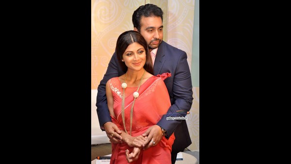 ಖುದ್ದಾಗಿ ನ್ಯಾಯಾಲಯದ ಮುಂದೆ ಹಾಜರಾಗಲು ಸೂಚನೆ