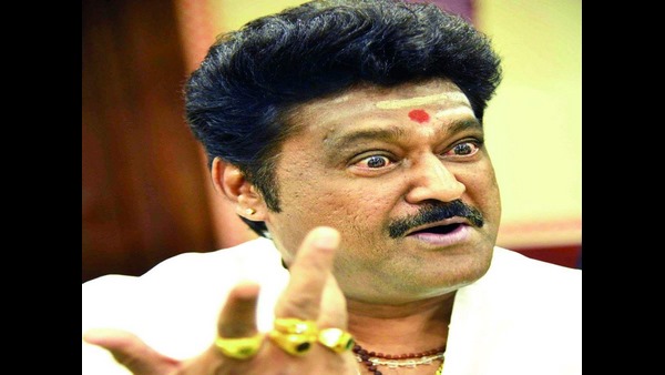 ಹಲವು ರೀತಿಯ ಮಾಲೆಗಳನ್ನು ಜಗ್ಗೇಶ್ ಧರಿಸುತ್ತಾರೆ