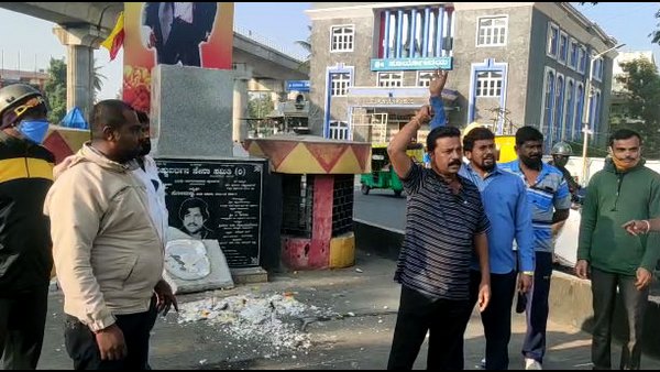 ವಿಷ್ಣು ಪುತ್ಥಳಿಗೆ ವಿರೋಧ ಇತ್ತು 