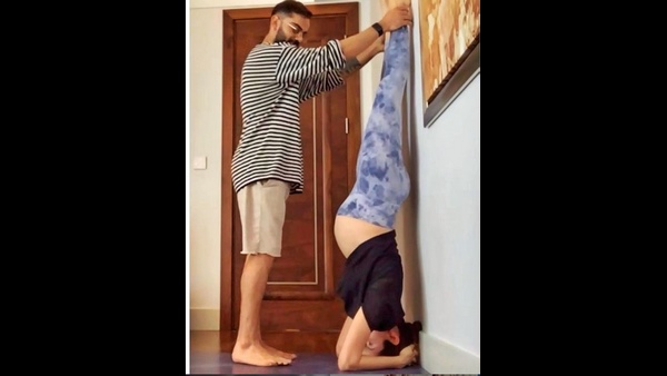 ಶಿರ್ಸಾಸನ ಮಾಡ ಟ್ರೋಲ್ ಆಗಿದ್ದ ಅನುಷ್ಕಾ