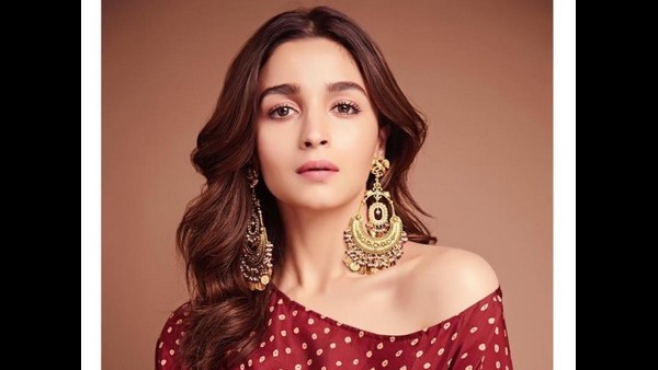 ಅಲಿಯಾ ಬಳಿ ಇರುವ ಸಿನಿಮಾಗಳು ಅಲಿಯಾ ಬಳಿ ಇರುವ ಸಿನಿಮಾಗಳು