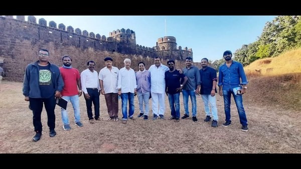 ಸುಮಲತಾ ಸಹ ನಟಿಸುತ್ತಿದ್ದಾರೆ