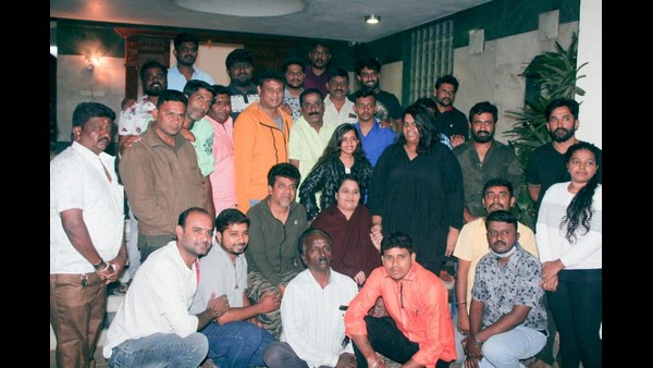 ಶಿವಣ್ಣನ ಮನೆಯಲ್ಲಿ ಮೈಲಾರಿ ಸಂಭ್ರಮ ಶಿವಣ್ಣನ ಮನೆಯಲ್ಲಿ ಮೈಲಾರಿ ಸಂಭ್ರಮ