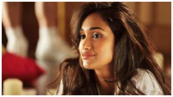 ಸಿನಿಮಾ ಒಪ್ಪಂದಕ್ಕೆ ಸಹಿ ಹಾಕಿಬಿಟ್ಟಿದ್ದೇನೆ ಎಂದು ಅತ್ತಿದ್ದ ಜಿಯಾ ಸಿನಿಮಾ ಒಪ್ಪಂದಕ್ಕೆ ಸಹಿ ಹಾಕಿಬಿಟ್ಟಿದ್ದೇನೆ ಎಂದು ಅತ್ತಿದ್ದ ಜಿಯಾ