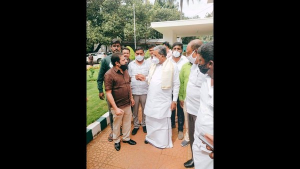 ಯಡಿಯೂರಪ್ಪ, ಸಿದ್ದರಾಮಯ್ಯ ಅವರಿಗೂ ಆಹ್ವಾನ ಯಡಿಯೂರಪ್ಪ, ಸಿದ್ದರಾಮಯ್ಯ ಅವರಿಗೂ ಆಹ್ವಾನ