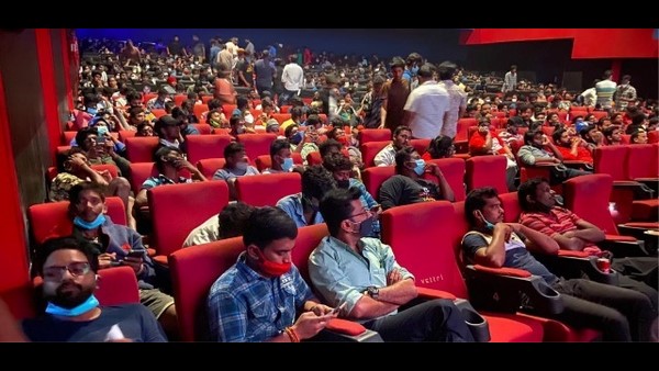 ಕಂಟೈನ್‌ಮೆಂಟ್ ಪ್ರದೇಶದಲ್ಲಿ ಪ್ರದರ್ಶನ ಇಲ್ಲ 