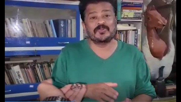 Wolf Snake Rescued From Actor Mandya Rameshs House
