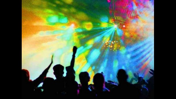 ಸೌತ್ ಇಂಡಸ್ಟ್ರಿ ಜೊತೆ ನಂಟು ಸೌತ್ ಇಂಡಸ್ಟ್ರಿ ಜೊತೆ ನಂಟು