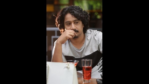 ಮ್ಯಾನ್‌ಹೋಲ್ ತಪ್ಪಿಸಲು ಹೋಗಿ ದುರಂತ 