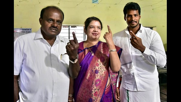 ಮಂಡ್ಯದಲ್ಲಿ ಮಗನಿಗೆ ನೆಲೆ ಕಲ್ಪಿಸಲು ಯತ್ನಿಸಿದ್ದ ಎಚ್‌ಡಿಕೆ