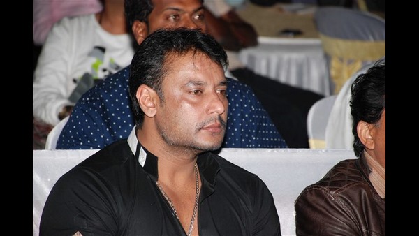 ''ಸೆಲೆಬ್ರಿಟಿಗಳು ತಲೆ ಕಡಿಯುತ್ತೀನಿ, ಎದೆ ಸೀಳುತ್ತೀನಿ ಎನ್ನುತ್ತಿದ್ದಾರೆ''