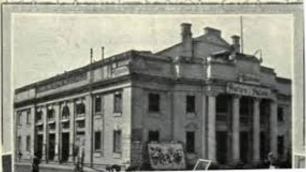 ವಿದೇಶಿಗರನ್ನು ಕರೆಸಿ ಸಿನಿಮಾ ನಿರ್ಮಾಣ ಮಾಡಲಾಗಿಸುತ್ತಿತ್ತು