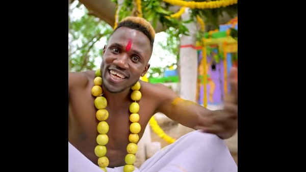 ಆಫ್ರಿಕನ್ ಪ್ರಜೆಯನ್ನು ಬಳಸಿದ್ದಕ್ಕೂ ಆಕ್ಷೇಪ