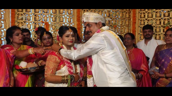  Director Mansore married with Akhila today