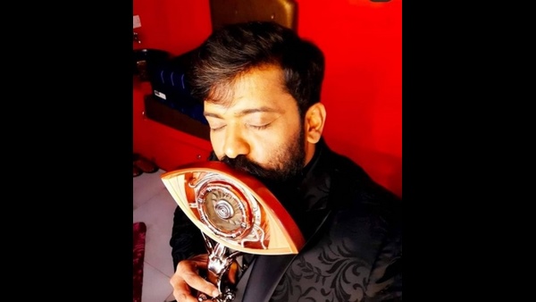 Bigg Boss Malayalam 3 Winner Manikuttan wins Rs 75 lakhs flat 