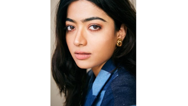 ನಾನೀಗ ಕಲ್ಲಾಗಿದ್ದೇನೆ