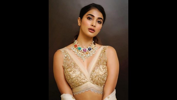 ಹಲವು ಸಿನಿಮಾಗಳಿವೆ ಪೂಜಾ ಹೆಗ್ಡೆ ಕೈಯಲ್ಲಿ ಹಲವು ಸಿನಿಮಾಗಳಿವೆ ಪೂಜಾ ಹೆಗ್ಡೆ ಕೈಯಲ್ಲಿ