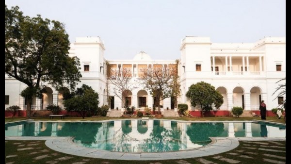 ನೀಮ್ರಾನಾ ಹೋಟೆಲ್‌ಗೆ ಲೀಸ್ ನೀಡಲಾಗಿತ್ತು