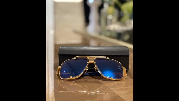  Mohan Lal Gifts Special Sunglasses to Prithviraj sukumaran