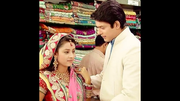 Tragic death of Balika Vadhu Stars Sidharth Shukla and Pratyusha Banerjee Tragic death of Balika Vadhu Stars Sidharth Shukla and Pratyusha Banerjee