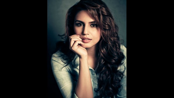 ಹುಮಾ ಖುರೇಶಿ ನಟನೆ 