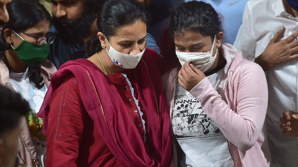 ಅಂತಿಮ ಕಾರ್ಯ ನಡೆಸಿದ ವಿನಯ್ ರಾಜ್‌ಕುಮಾರ್