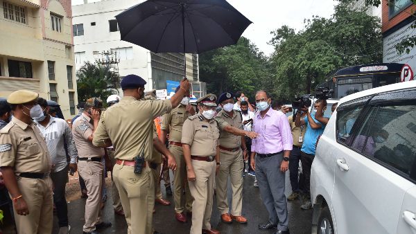 ಸಾವಿರಾರು ಮಂದಿ ಪೊಲೀಸರ ನಿಯೋಜನೆ