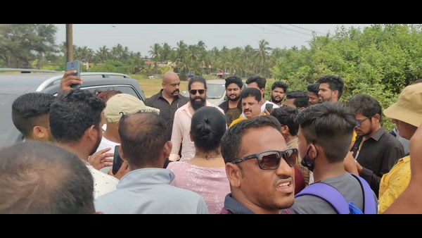 Rocking Yash is in Goa Trip with Family 