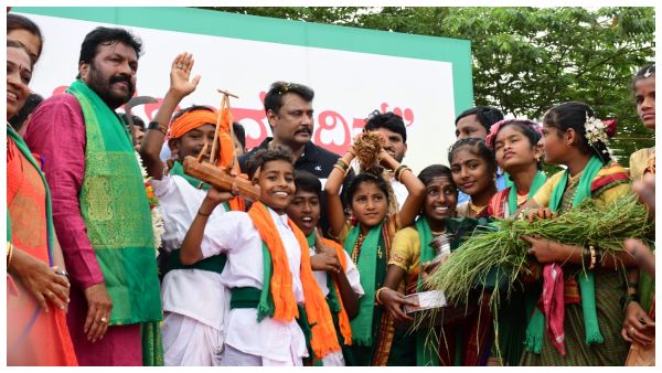 ಪುನೀತ್ ರಾಜ್‌ಕುಮಾರ್‌ಗೆ ಪುಷ್ಪ ನಮನ