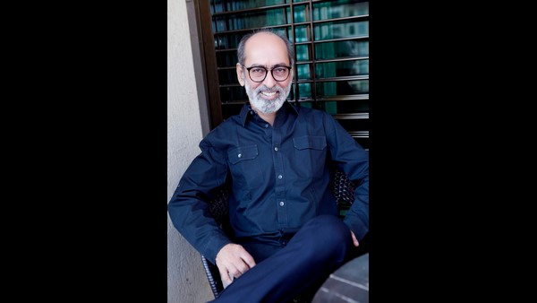 ನಟ-ನಟಿಯರು ನಡೆಸುವ ಸಂಚುಗಳು 