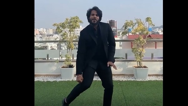 Video: ಪತ್ನಿ ರೇವತಿ ಜೊತೆ ನಿಖಿಲ್ ಸ್ಟೆಪ್ಸ್ Video: ಪತ್ನಿ ರೇವತಿ ಜೊತೆ ನಿಖಿಲ್ ಸ್ಟೆಪ್ಸ್