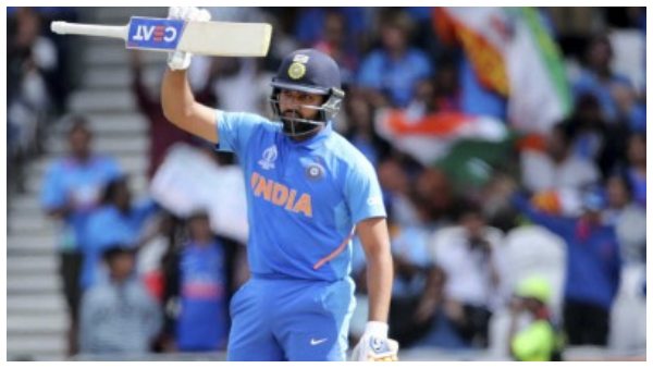 ಮೂರು ದ್ವಿಶತಕ ಬಾರಿಸಿದವನ ಜೀವನದಲ್ಲಿ ಮೂರು ಹುಡುಗಿಯರು