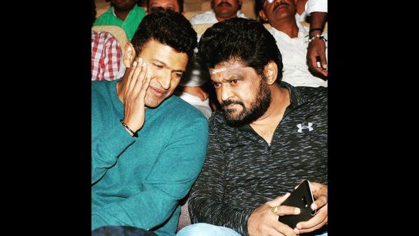 Jaggesh Shares Video of Puneeth Rajkumar Uncontrollably Laughing For His Comedy Jaggesh Shares Video of Puneeth Rajkumar Uncontrollably Laughing For His Comedy