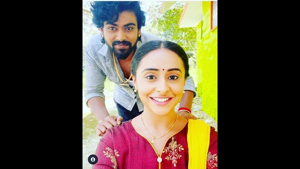 ಡೀಪ್ ಲವ್ನಲ್ಲಿ 'ಪುಟ್ಟಕ್ಕನ ಮಕ್ಕಳು' ಹೀರೋ ಕಂಠಿ! ಡೀಪ್ ಲವ್ನಲ್ಲಿ 'ಪುಟ್ಟಕ್ಕನ ಮಕ್ಕಳು' ಹೀರೋ ಕಂಠಿ!