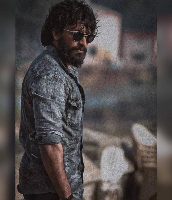 ವೈಲೆಂಟ್ ಪ್ರೇಮ್ ಕಹಾನಿಯಲ್ಲಿ ಧೀರೆನ್, ಮಾನ್ವಿತಾ!