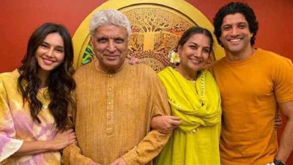 ಸಂಗೀತ ಕಾರ್ಯಕ್ರಮದಲ್ಲಿ ಕುಣಿದ ಜೋಡಿ!