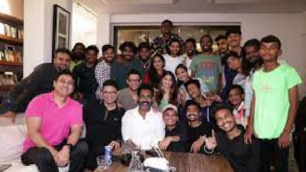 ಎಲ್ಲರನ್ನೂ ಮನೆಗೆ ಕರೆದುಕೊಂಡು ಹೋದ ಅಮೀರ್ ಖಾನ್