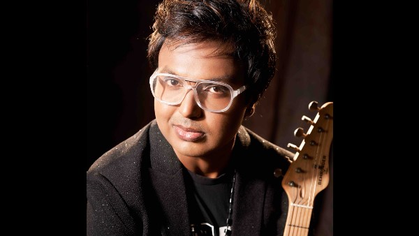 2008ರಲ್ಲಿ ಮದುವೆ- ಈಗ ಎರಡು ಮಕ್ಕಳ ತಂದೆ 2008ರಲ್ಲಿ ಮದುವೆ- ಈಗ ಎರಡು ಮಕ್ಕಳ ತಂದೆ