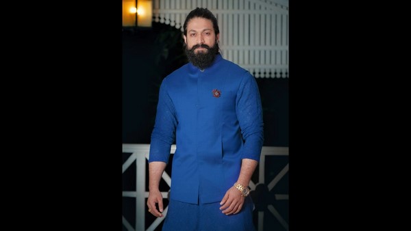 ಸಿಂಪಲ್ ಆಗಿದ್ರು ಯಶ್ ಹೆಚ್ಚು ಸ್ಟೈಲಿಶ್!