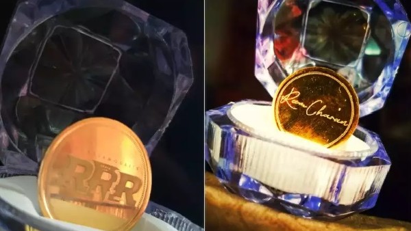 ತಮ್ಮ ಹೆಸರು ಬರೆದಿರುವ ನಾಣ್ಯ ಉಡುಗೊರೆ