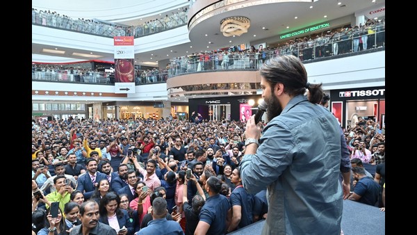 ಮುಂಬೈನಲ್ಲಿ ಯಶ್ ಕ್ರೇಜ್ ದೊಡ್ಡದಿದೆ: ವಿಜಯ್