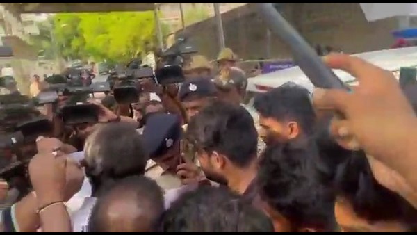 ತೆಲುಗು ನಟರು ಪ್ರತಿಕ್ರಿಯೆ ನೀಡಬೇಕು ತೆಲುಗು ನಟರು ಪ್ರತಿಕ್ರಿಯೆ ನೀಡಬೇಕು